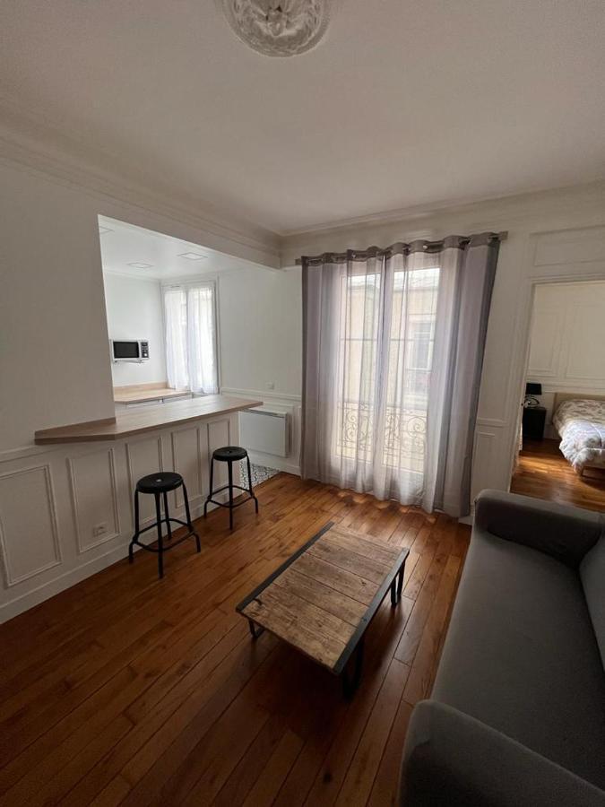 Cosy Appartement Paris A Deux Pas กูร์เบอวัวร์ ภายนอก รูปภาพ